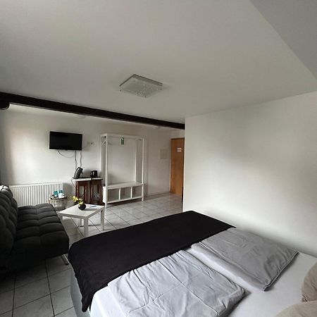 Mikroapartments Klarenthal Saarbrücken Eksteriør bilde