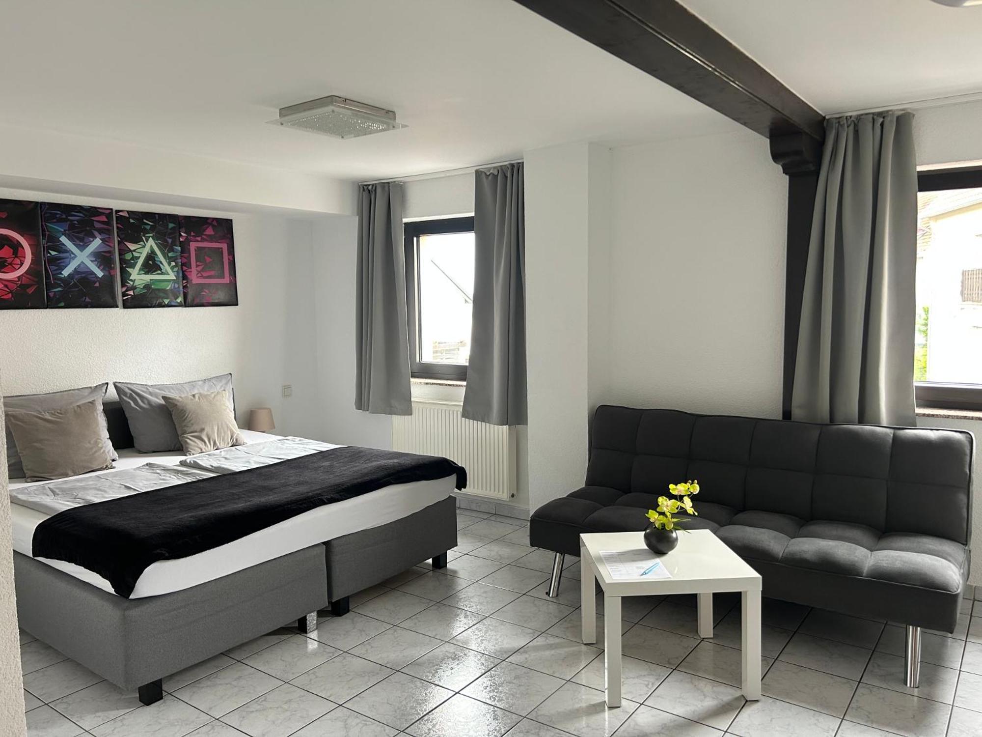 Mikroapartments Klarenthal Saarbrücken Eksteriør bilde